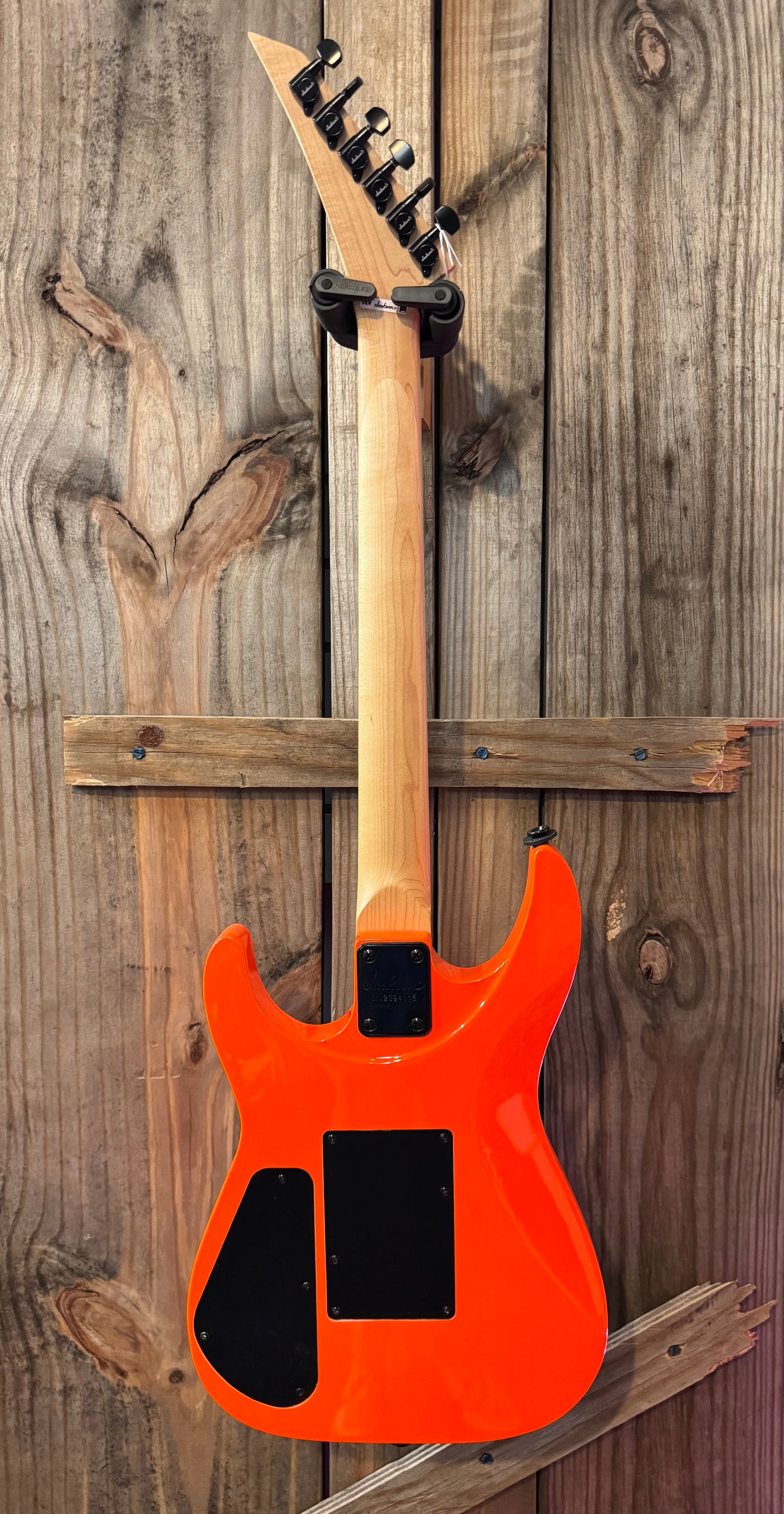 USED - Excellent | Jackson JS32 w/ bag