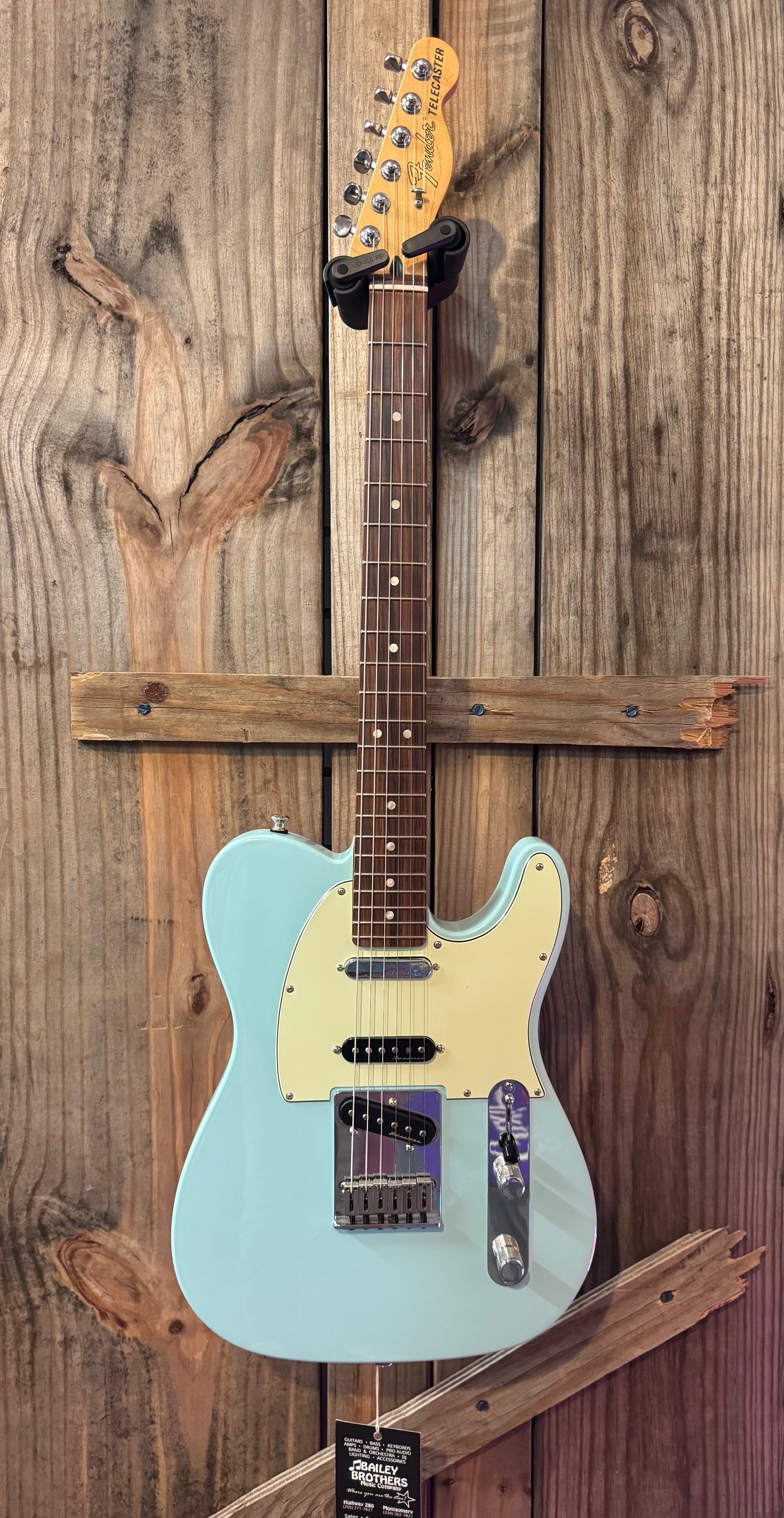 USED - Mint | Fender Deluxe Nashville Telecaster, Daphne Blue