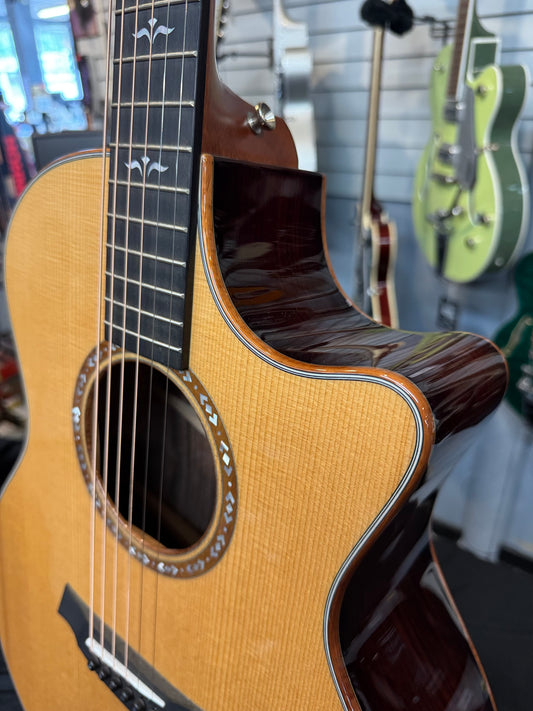 (2021) Taylor Custom Grand Auditorium A/E Guitar, Cocobolo/Spruce, Venetian Cutaway