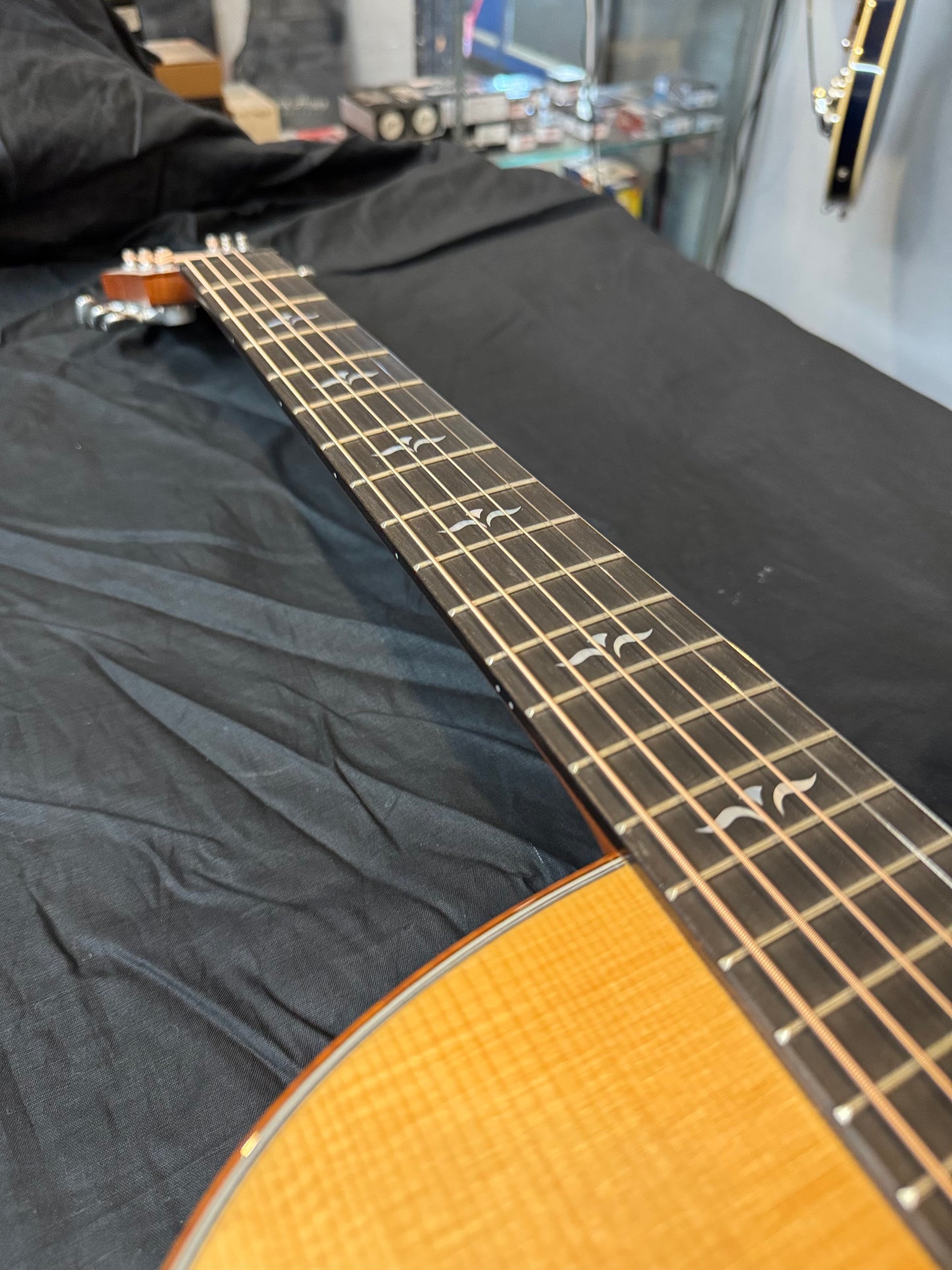 (2021) Taylor Custom Grand Auditorium A/E Guitar, Cocobolo/Spruce, Venetian Cutaway