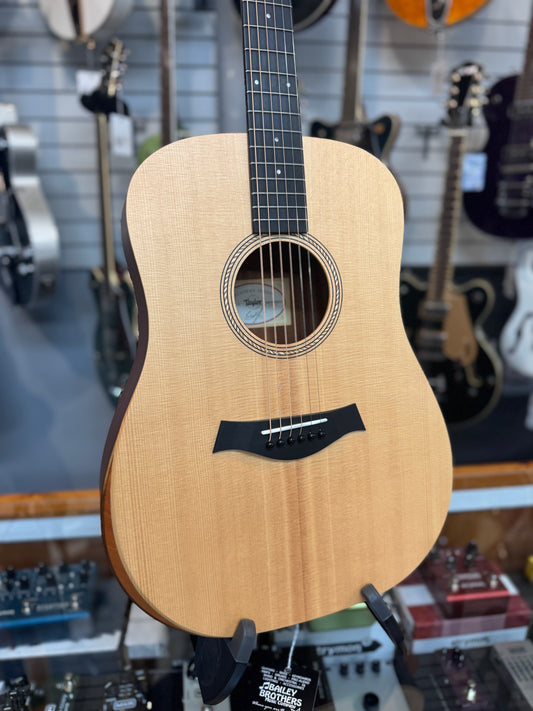 Taylor A10 Academy Series, Dreadnaught Acoustic, Natural