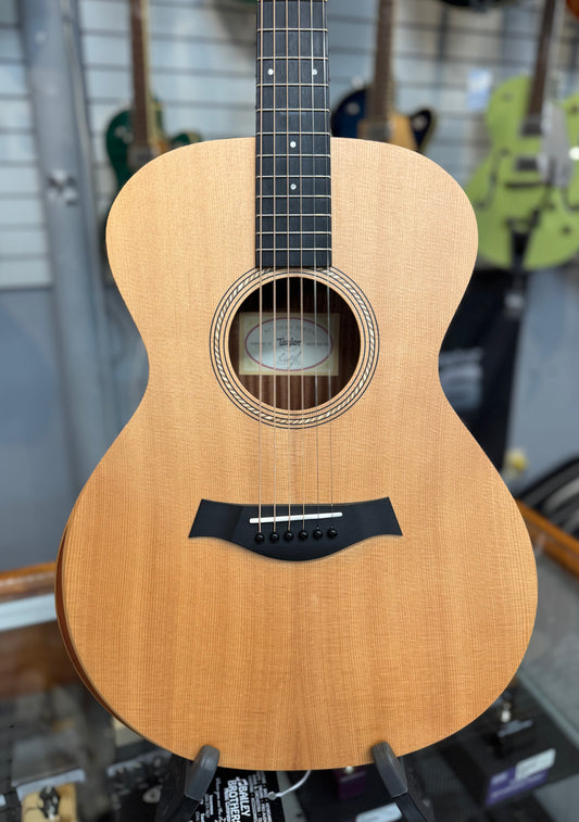 Taylor A12 Academy Series, Grand Concert Acoustic, Natural