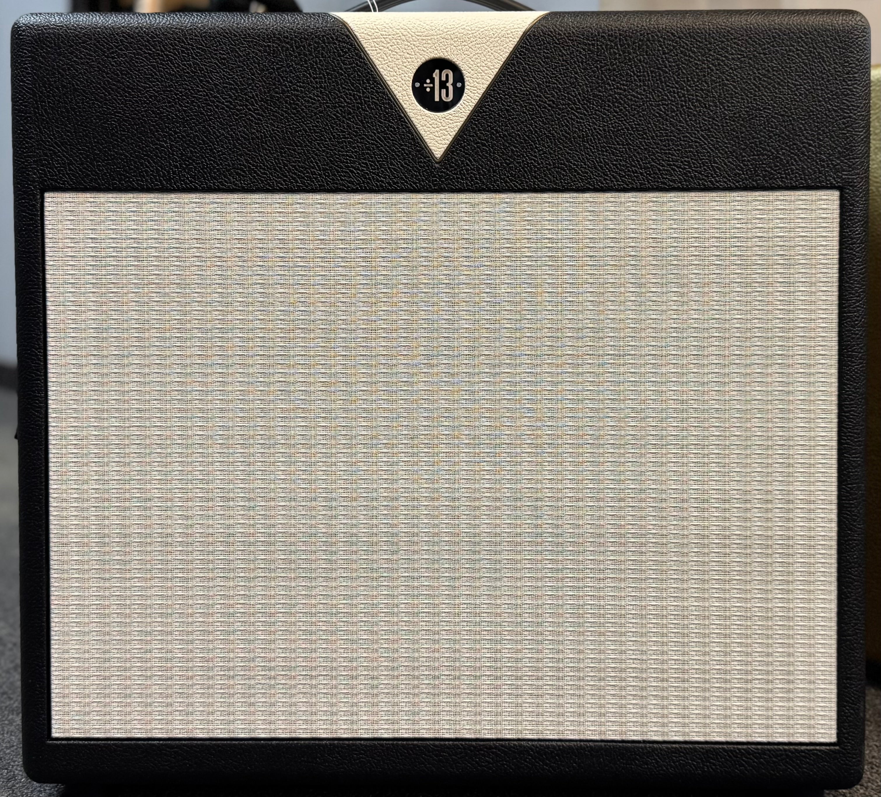 Divided by 13 AMW39, 39W 1x12 Combo Amp