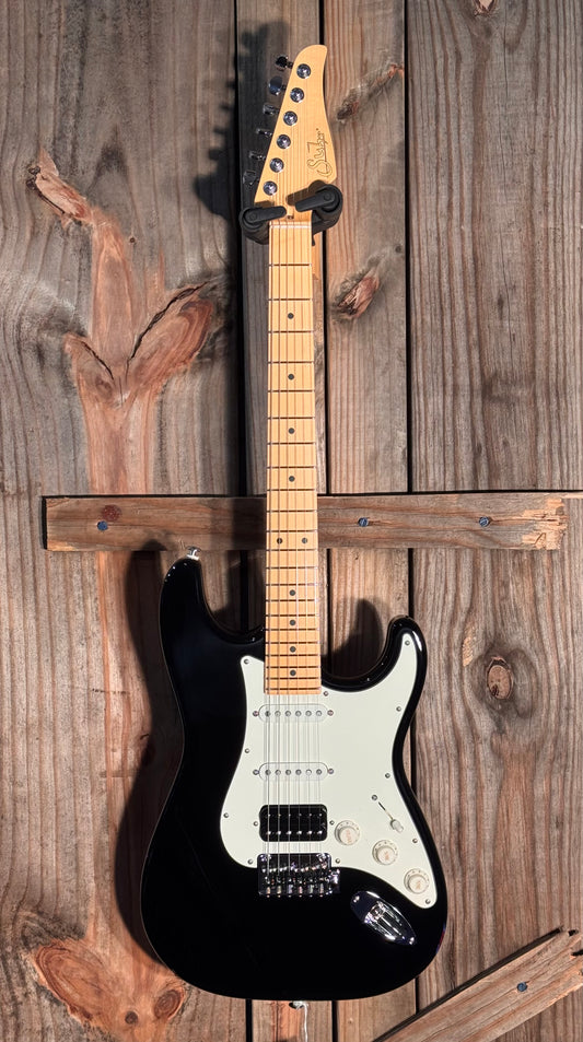 Suhr Classic S, Black, Maple FB, HSS