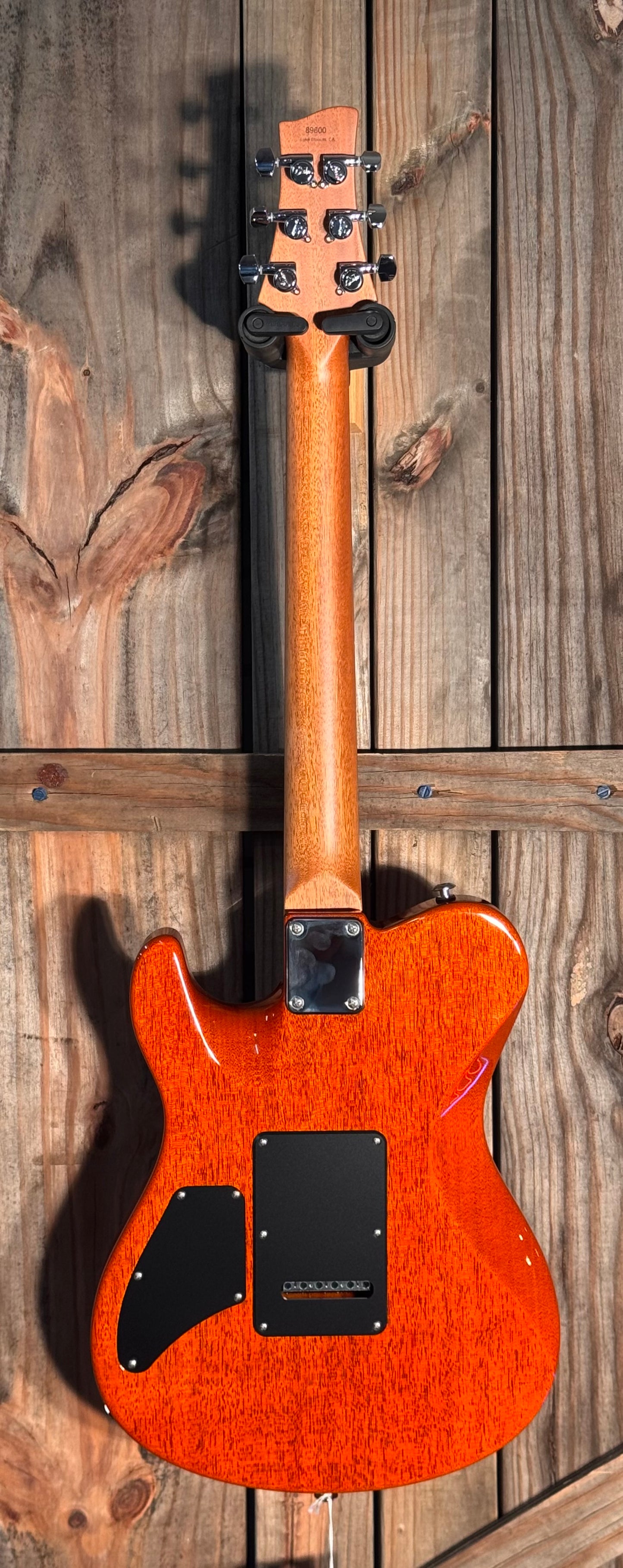 Suhr Oso - Short-Scale in Orange Stain
