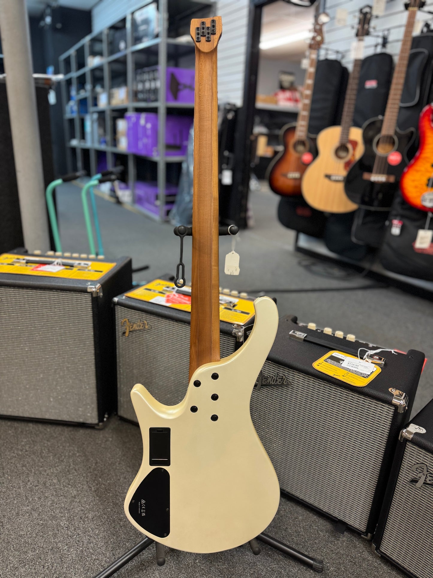 Ibanez EHB1000 Bass Guitar, Headless, Pearl White