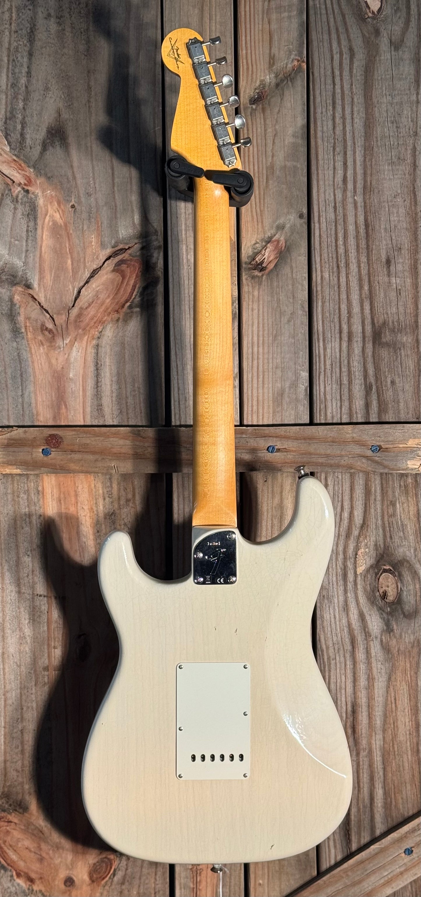 Fender Postmodern Stratocaster Journeyman Relic with Closet Classic Hardware, Aged White Blonde - Rosewood
