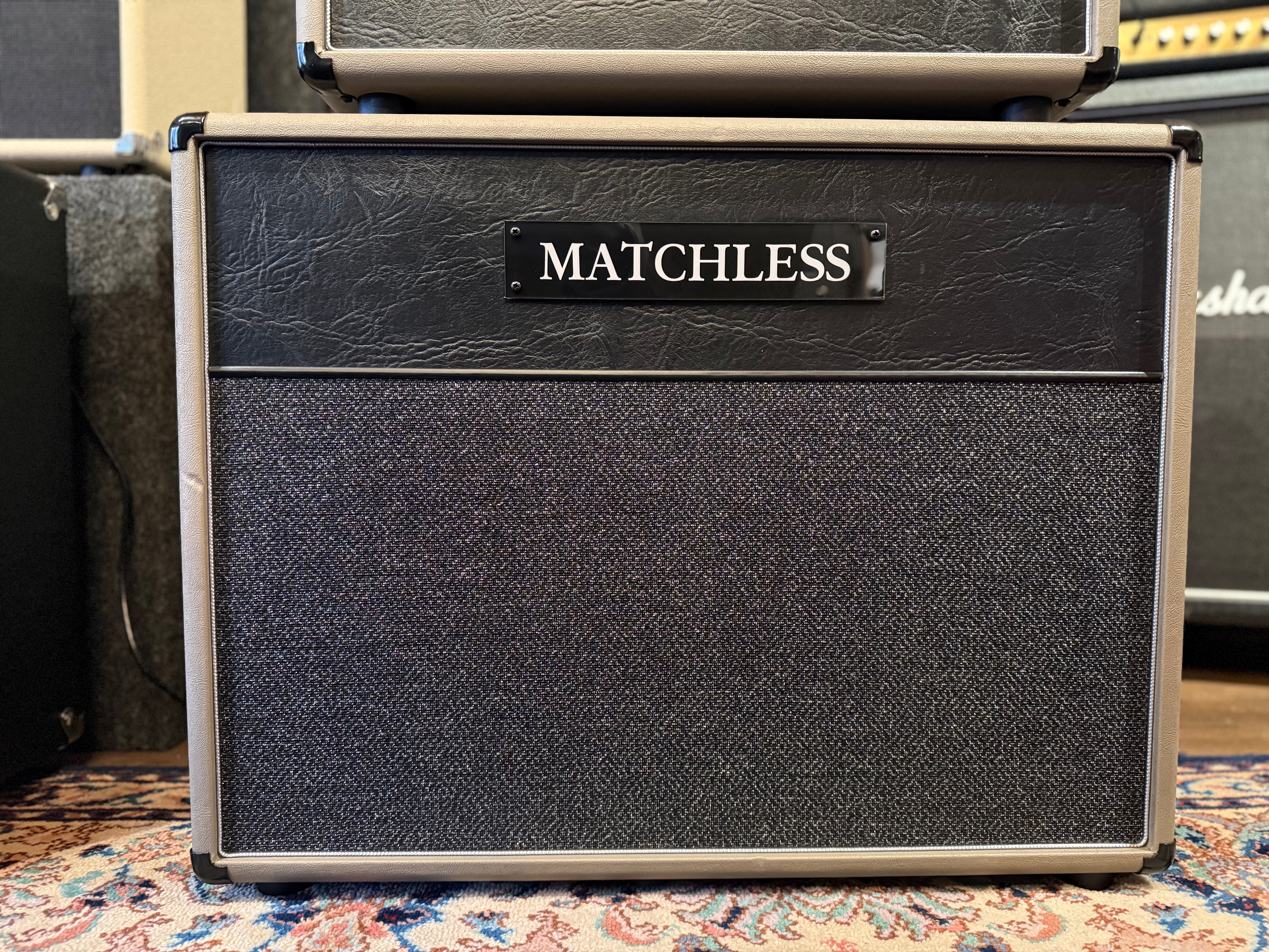 Matchless 2x12 Speaker Cabinet, Cappucino / black