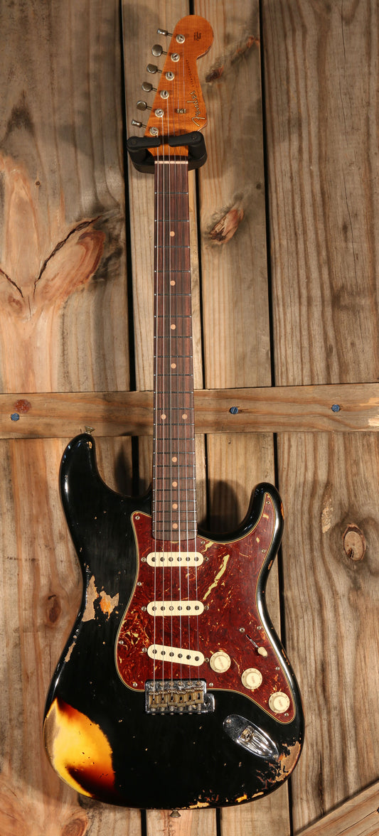 Fender Custom Shop LTD 1961 Stratocaster Heavy Relic – Aged Black over 3-Color Sunburst