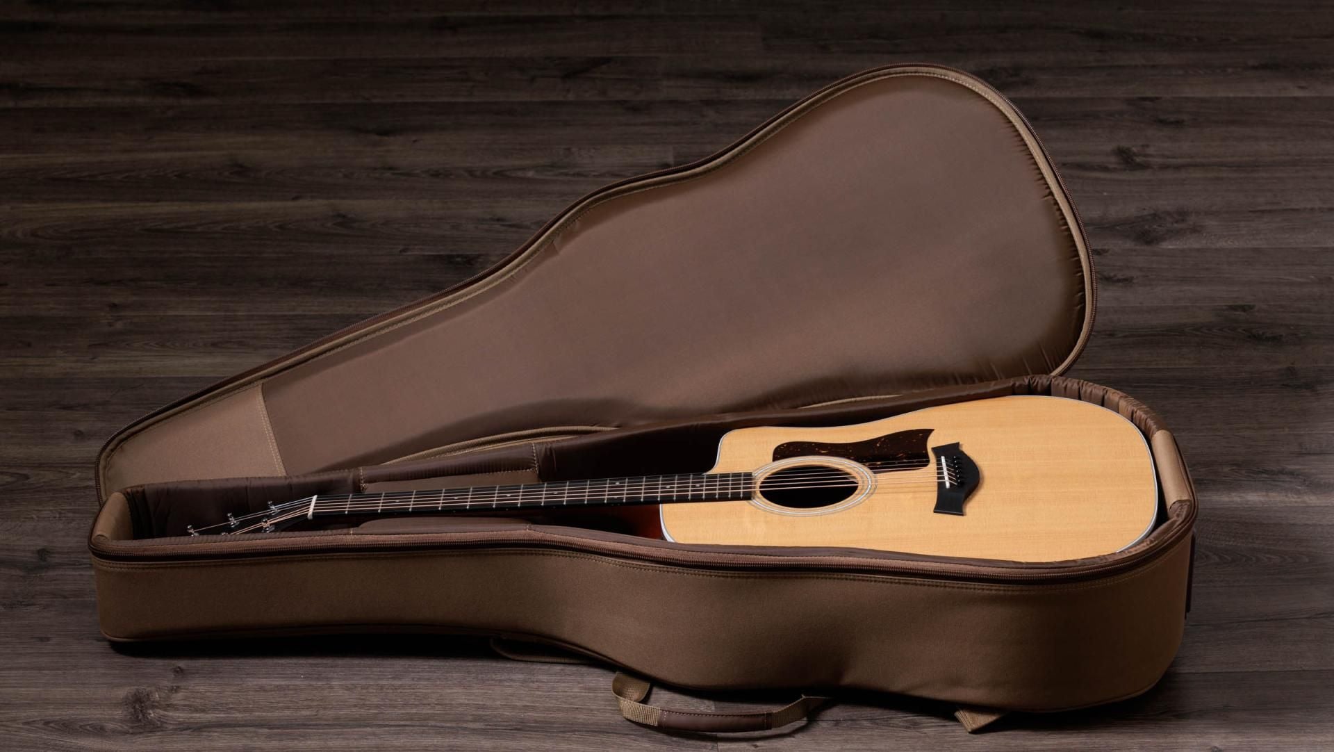 Taylor 210ce Acoustic-Electric Guitar