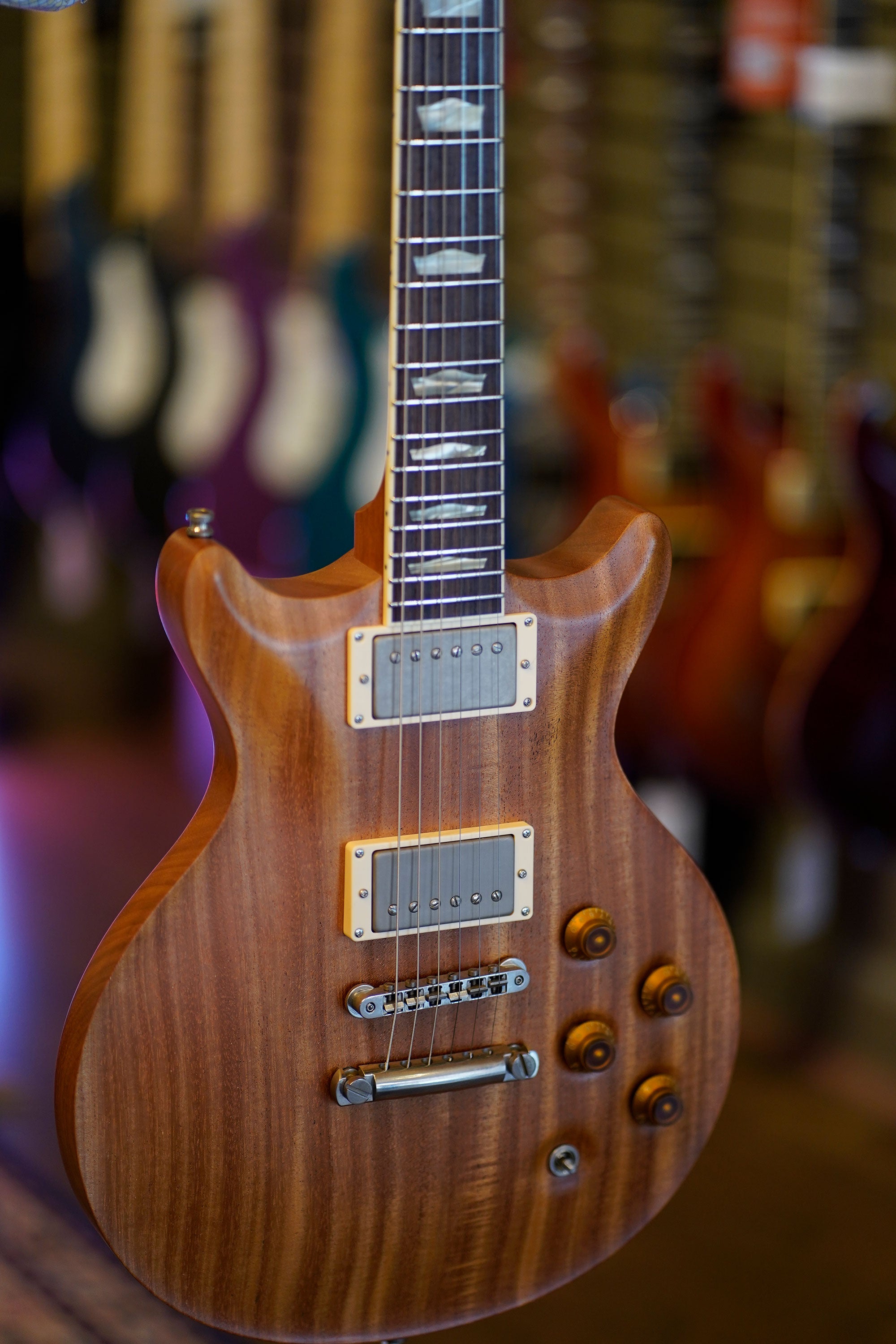 Nik Huber Orca DC, Double Cut, Natural Mahogany