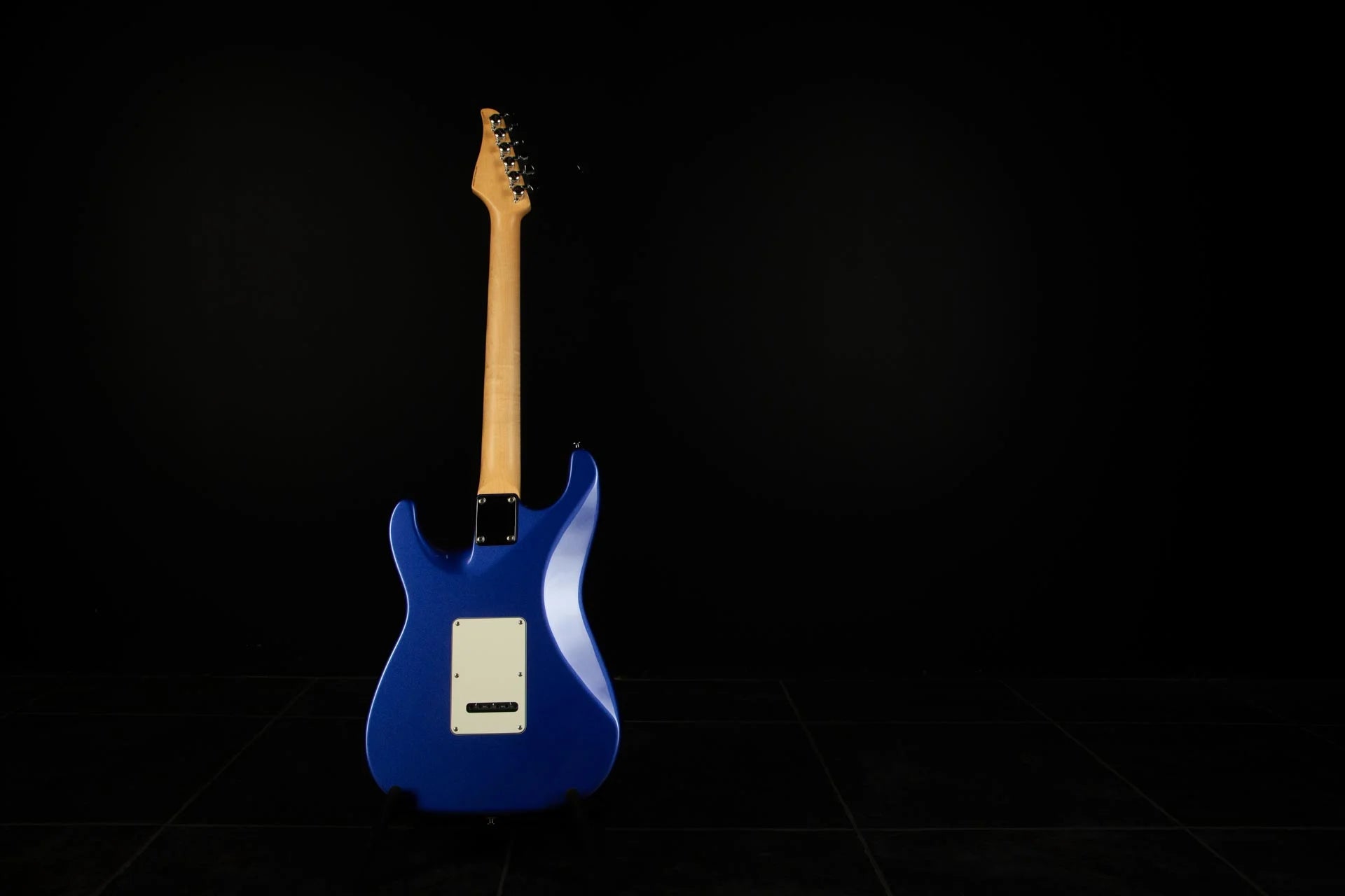 #color_indigo metallic, rosewood