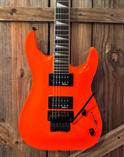 USED - Excellent | Jackson JS32 w/ bag