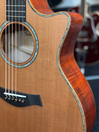 Taylor Custom #41: Grand Auditorium, Western Red Cedar/Figured Big Leaf Maple