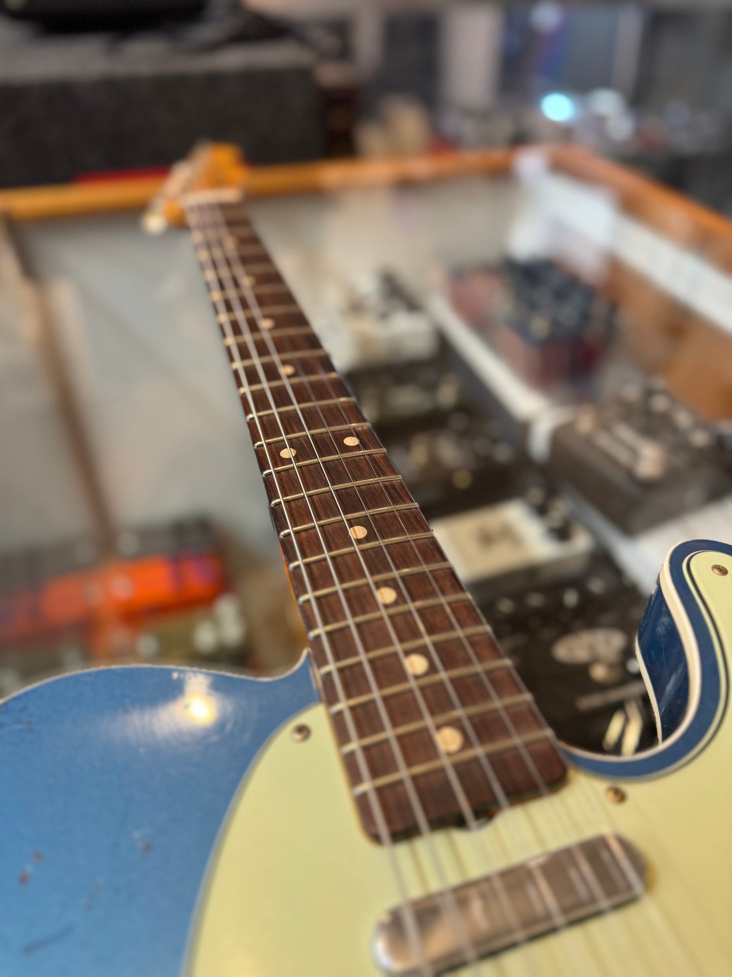 Fender Custom Shop 1960 Tele, Heavy Relic, Lake Placid Blue over 3-Tone Sunburst