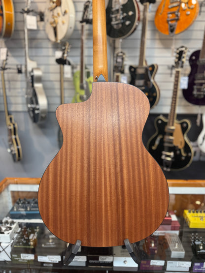 Taylor 114ce Grand Auditorium, Spruce/Walnut