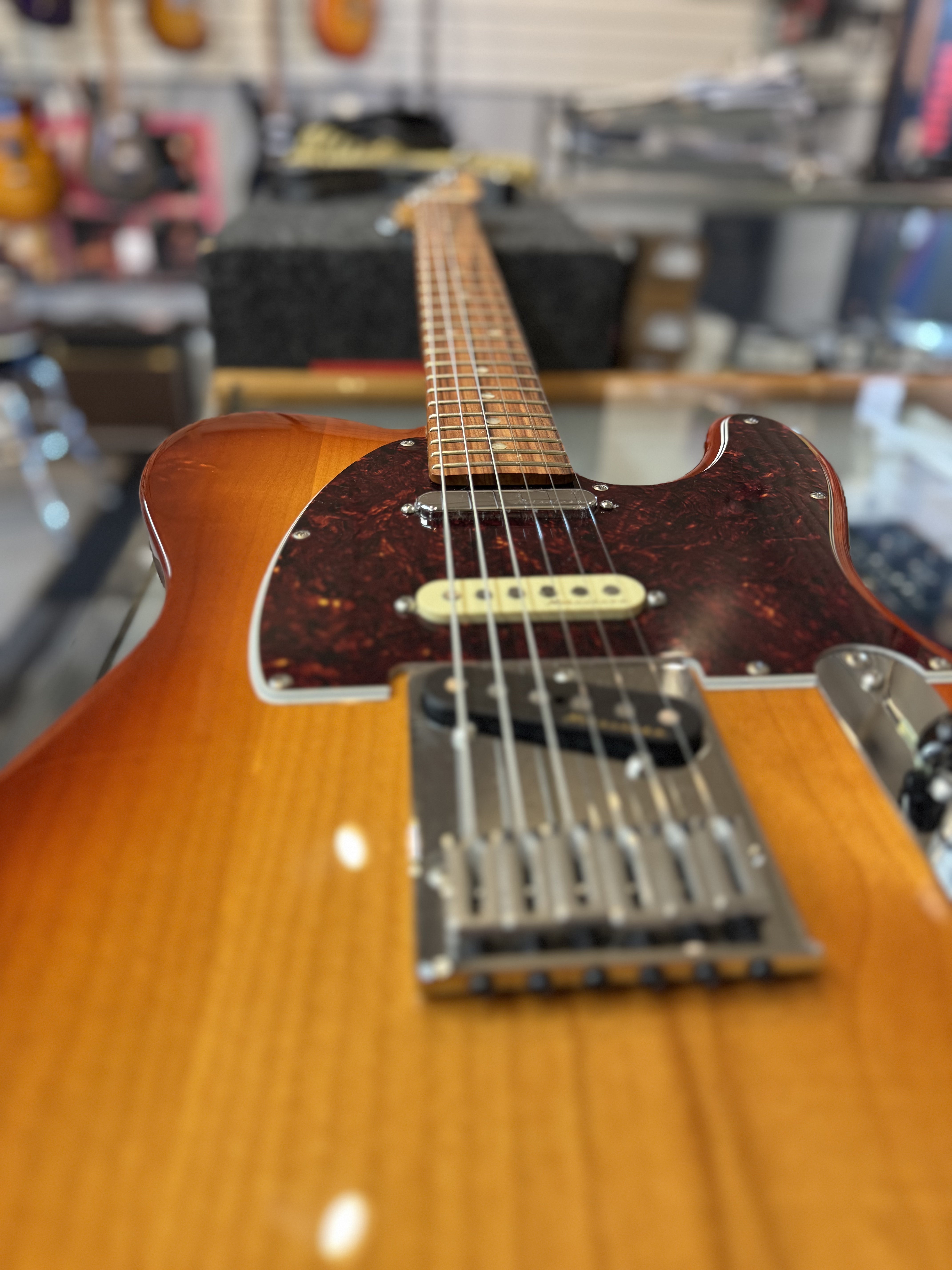USED - Excellent Condition w/ Hard Case | Fender Player Plus Nashville Telecaster, Pau Ferro FB, Sienna Sunburst