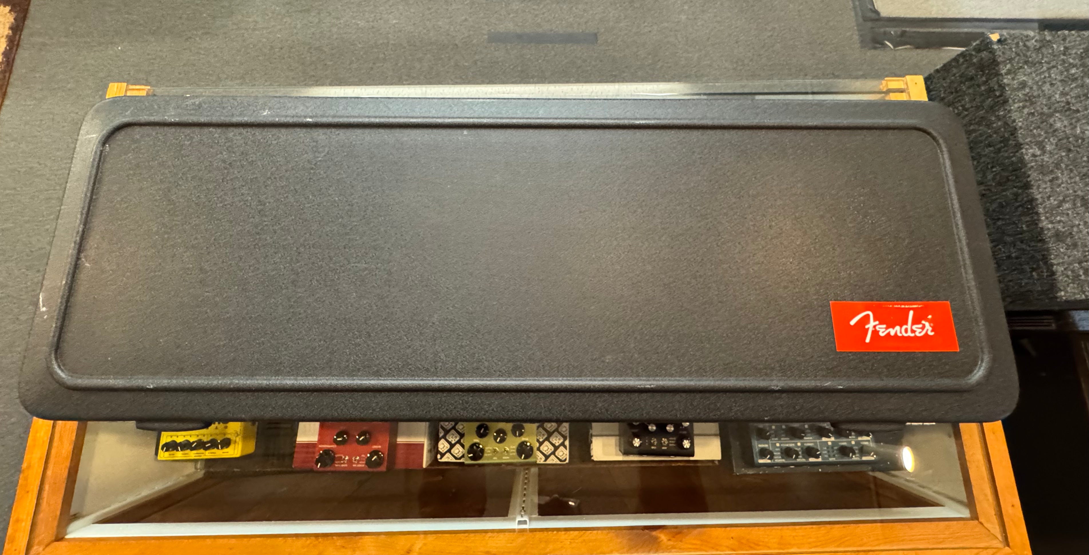 USED - Excellent Condition w/ Hard Case | Fender Player Plus Nashville Telecaster, Pau Ferro FB, Sienna Sunburst