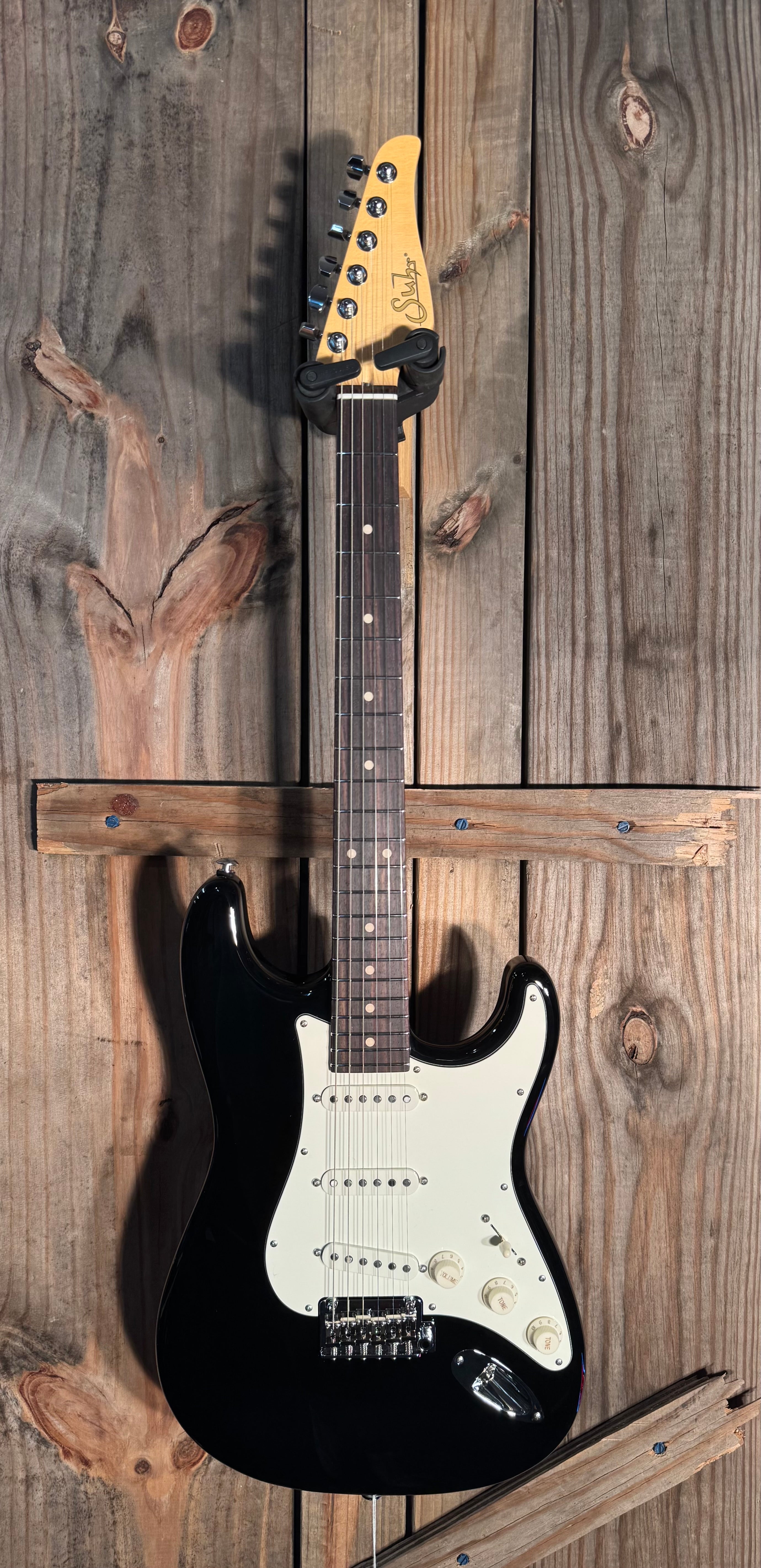 Suhr Classic S, Black, Rosewood, SSS