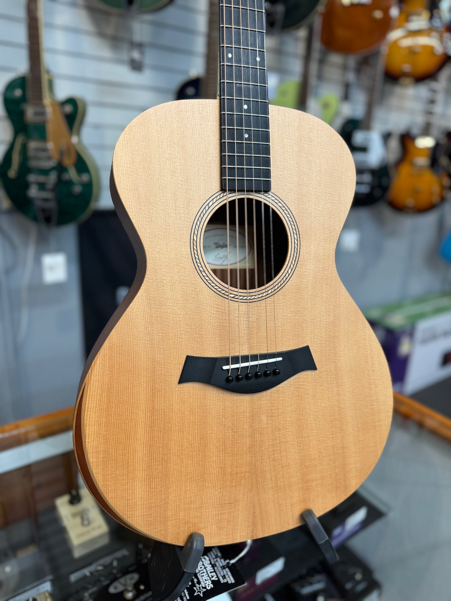 Taylor A12 Academy Series, Grand Concert Acoustic, Natural