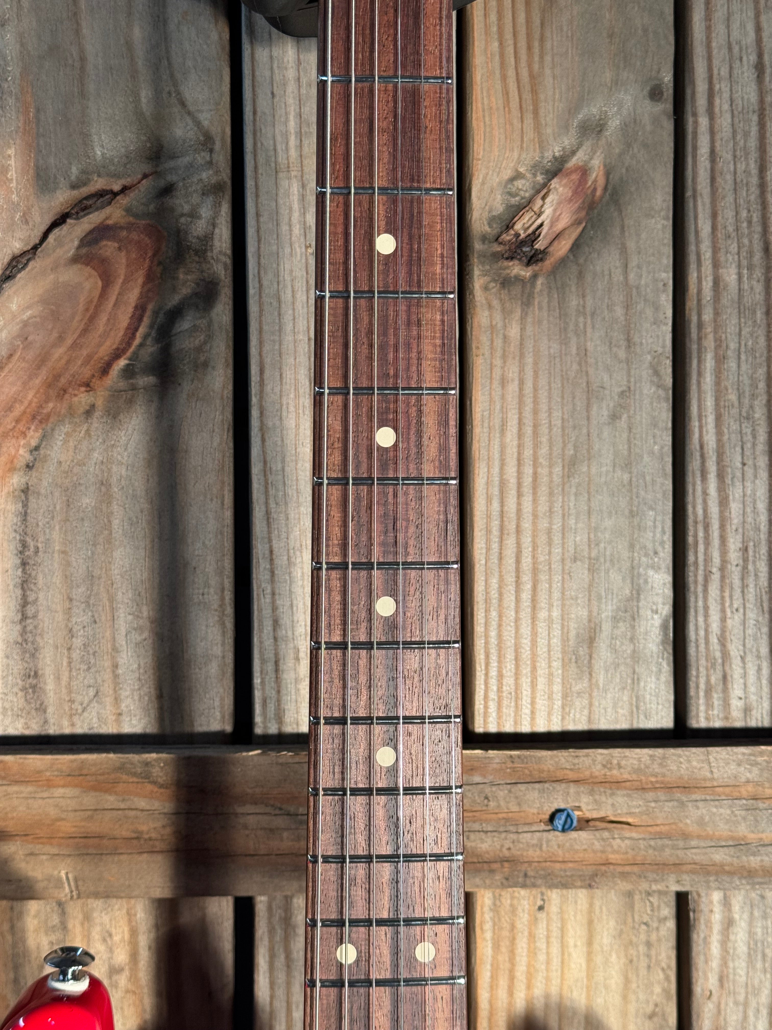 Suhr Classic S, Porsche Red, RW Fretboard
