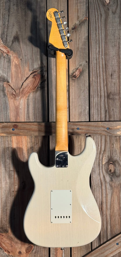 Fender Postmodern Stratocaster Journeyman Relic with Closet Classic Hardware, Aged White Blonde - Rosewood