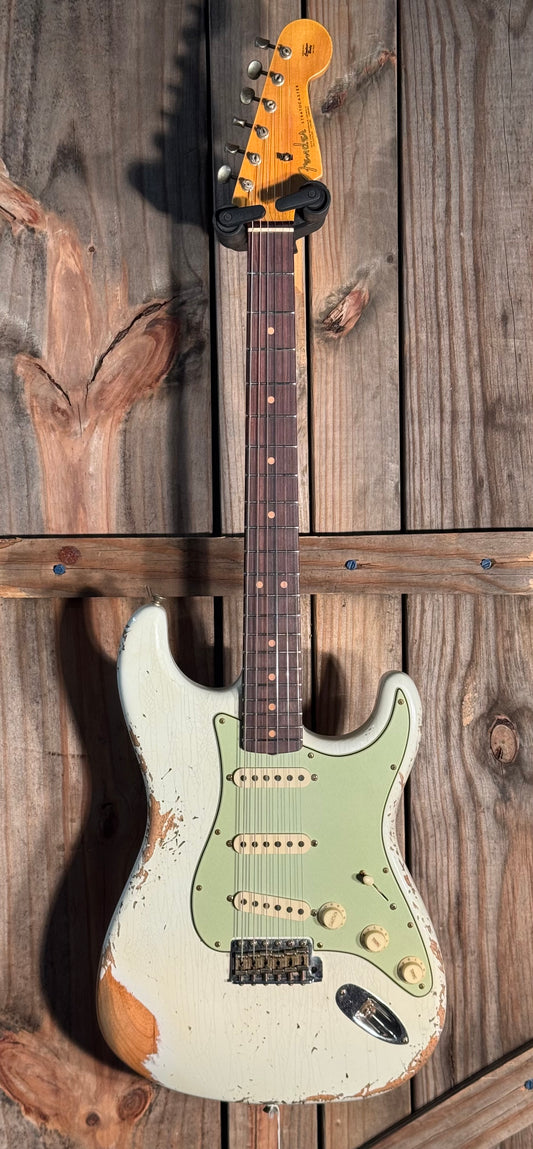 Fender Limited Edition 1964 L-Series Stratocaster Heavy Relic, Aged Olympic White