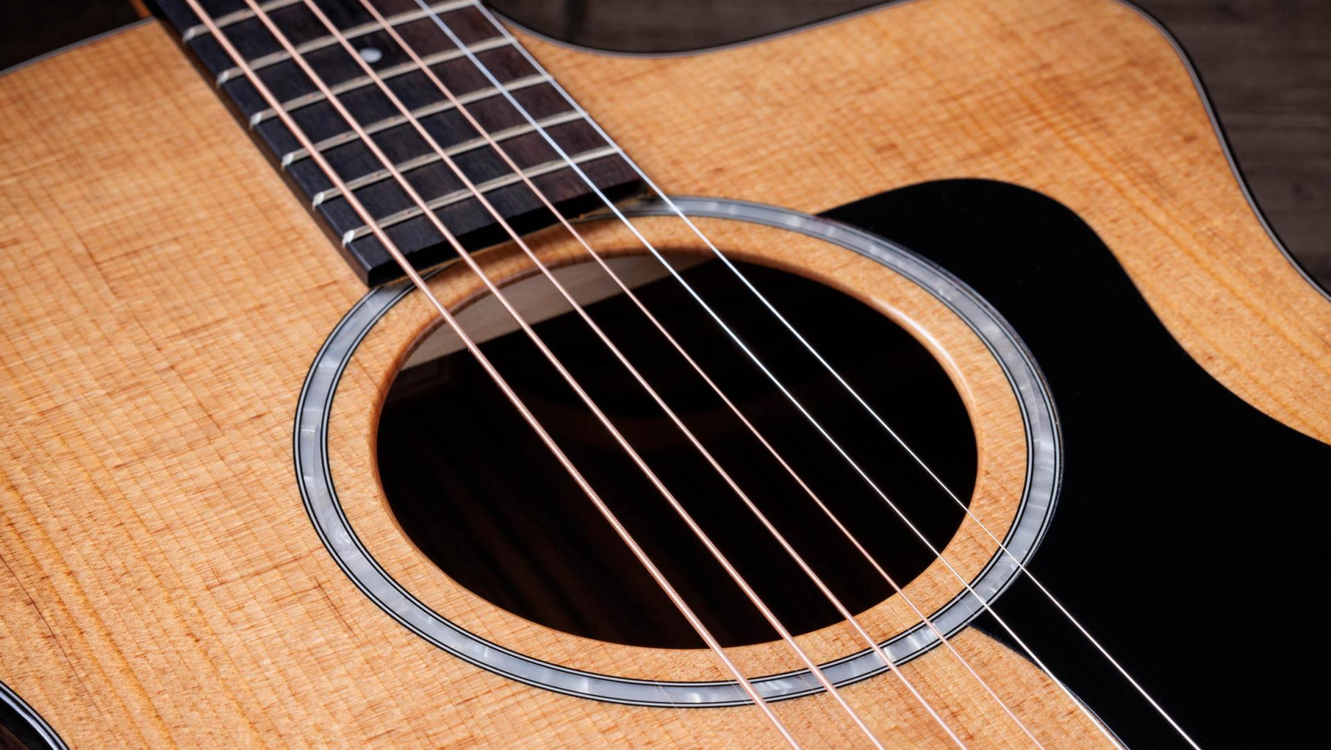 Taylor 214ce Plus Acoustic-Electric Guitar