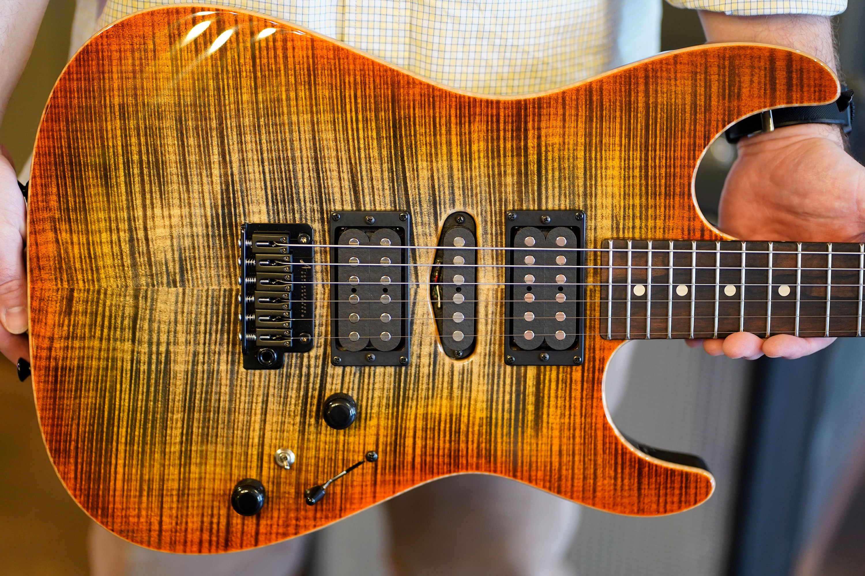 Tom Anderson Cobra S Hollow, Natural Black to Orange Burst
